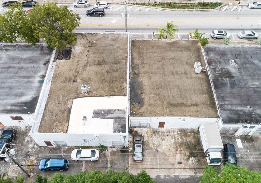 More Photos Of 144 NW 36th St, Miami Light Distribution For Lease