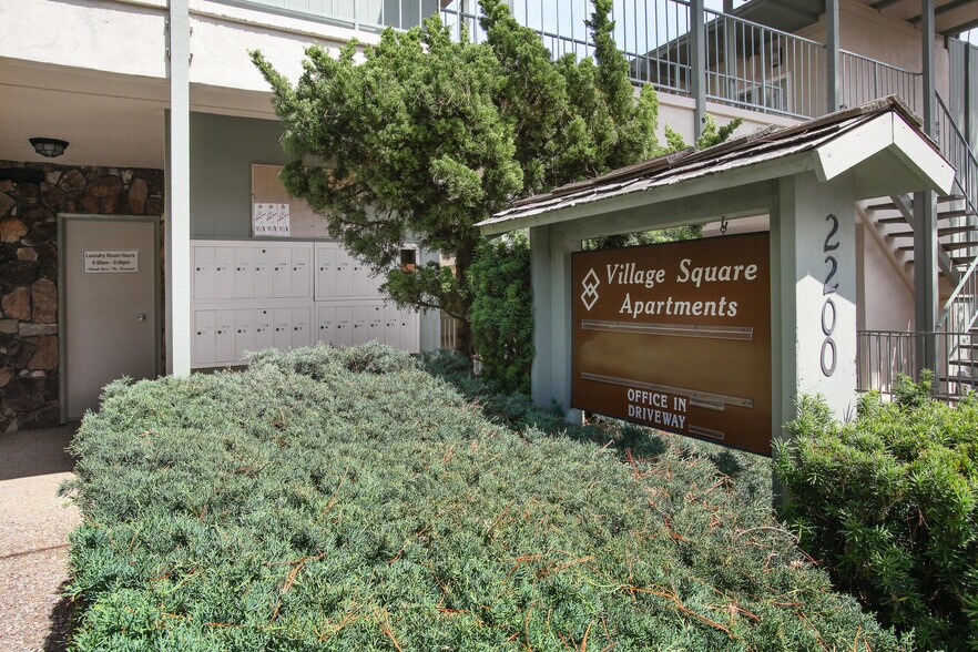 More Photos Of 2200 Village Ct, Belmont Apartments For Sale