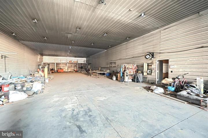 More Photos Of 1678 Prayer Mission Rd, Windsor Light Manufacturing For Sale