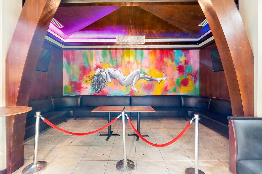 More Photos Of 401 W Atlantic Ave, Delray Beach Storefront Retail Office For Sale