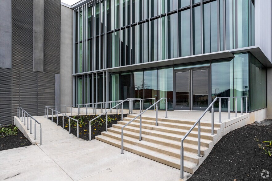 More Photos Of 2500 League Island Blvd, Philadelphia Research And Development For Lease