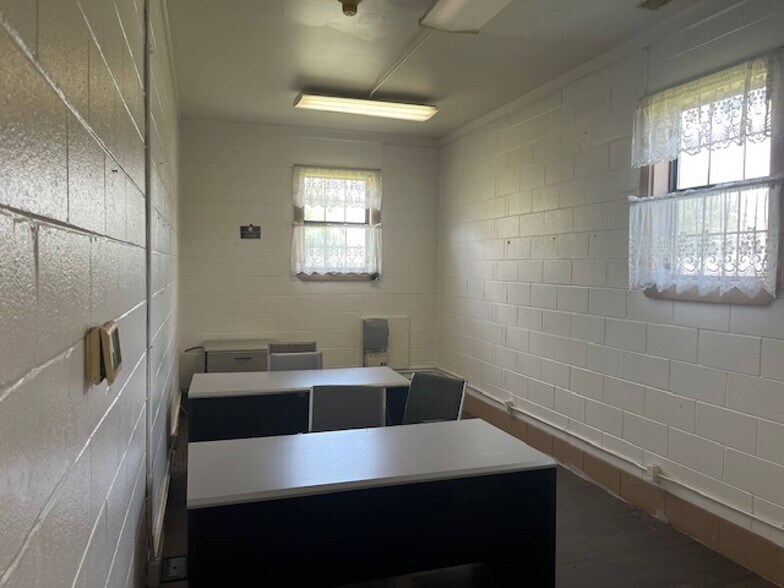More Photos Of 2020 Crutchfield St, Chattanooga Industrial For Sale