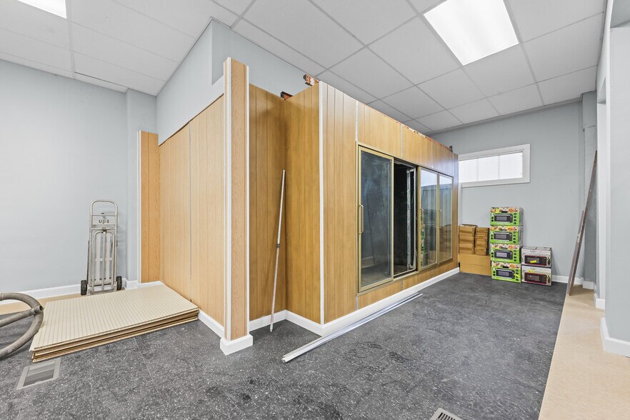 More Photos Of 2101 Denison Ave, Cleveland Storefront Retail Residential For Sale