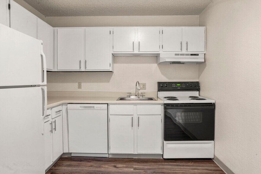 More Photos Of 2216 7th Ave, Pueblo Apartments For Sale