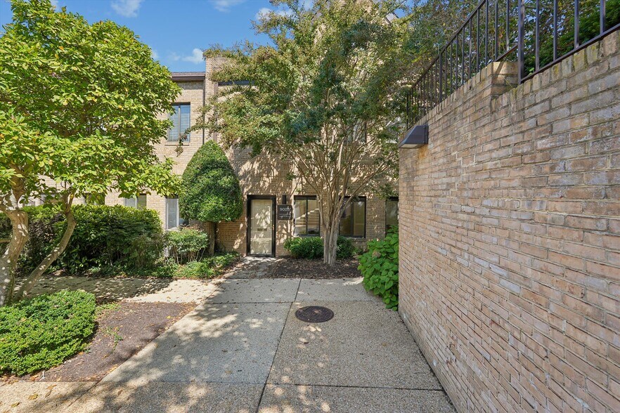 More Photos Of 9025 Shady Grove Ct, Gaithersburg Medical For Sale