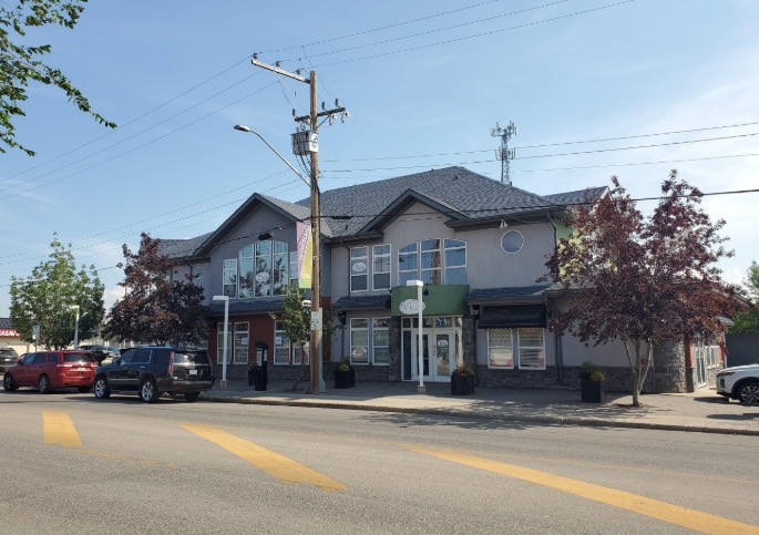 Primary Photo Of 1105 Central Av, Saskatoon Storefront Retail Office For Lease