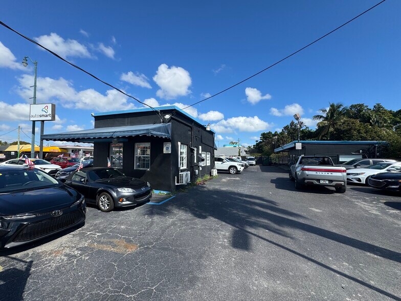 More Photos Of 3130 SW 8th St, Miami Auto Dealership For Sale