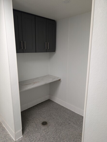 More Photos Of 2421 E Artesia Blvd, Long Beach Warehouse For Lease