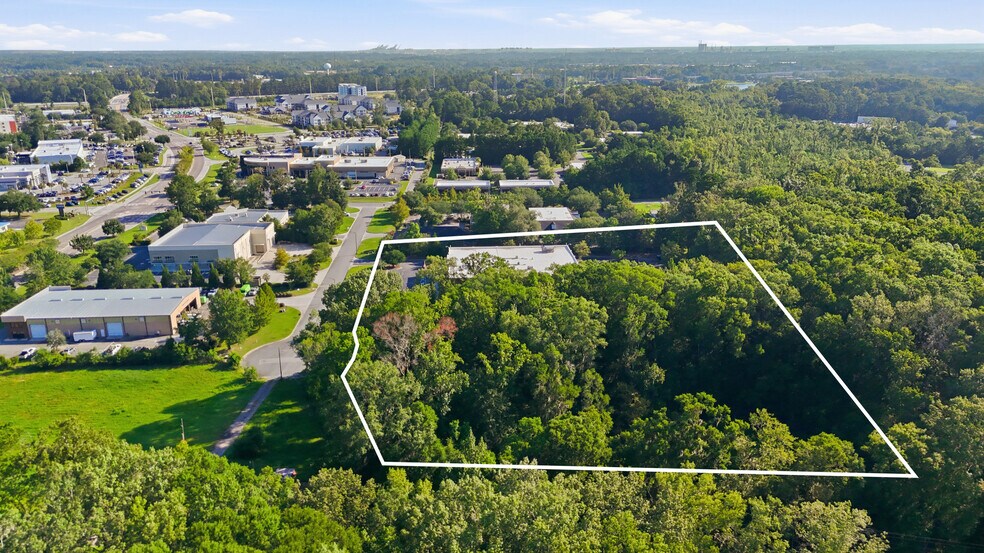 More Photos Of 8 Southern Oaks Ct, Savannah Office For Sale