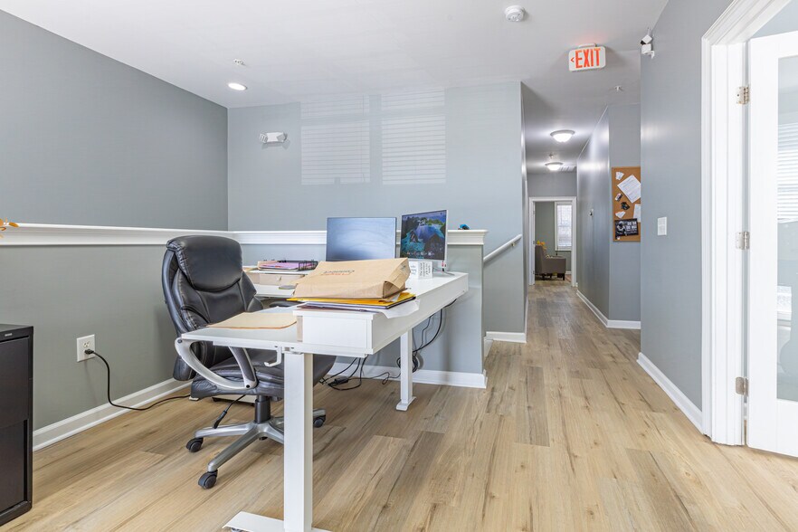 More Photos Of 2551 Roswell Rd, Marietta Medical For Sale