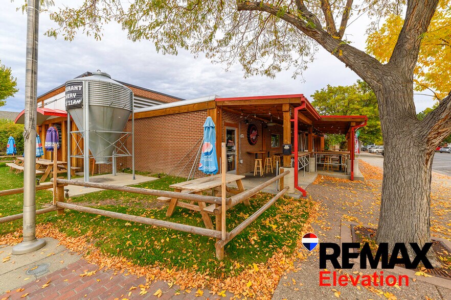 More Photos Of 1057 Sheridan Ave, Cody Restaurant For Sale