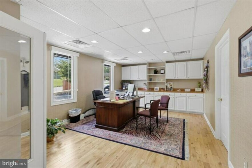 More Photos Of 23 S Colonial Dr, Hagerstown Office For Sale