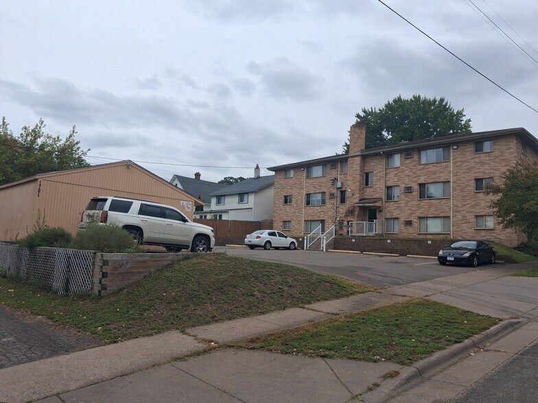 More Photos Of 1721 7th St E, Saint Paul Apartments For Sale