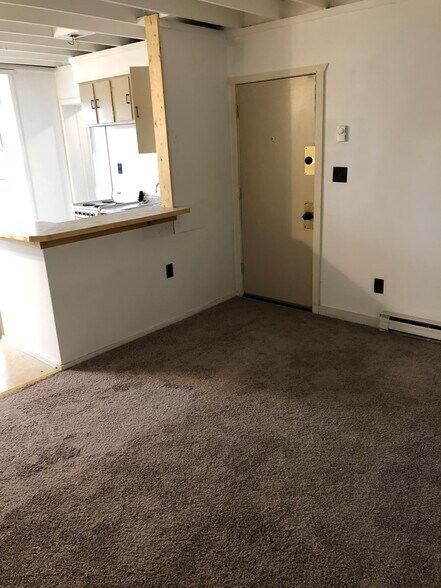 More Photos Of 427 S Pearl St, Albany Storefront Retail Residential For Sale