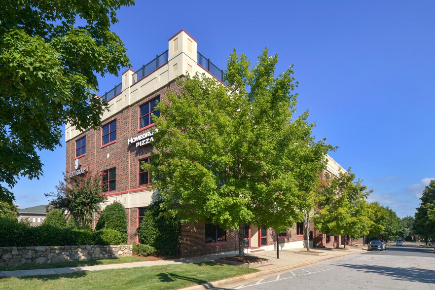 More Photos Of 4928 Linksland Dr, Holly Springs Office For Lease