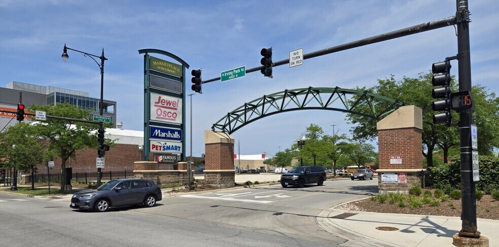More Photos Of 4817 W Irving Park Rd, Chicago Storefront For Sale