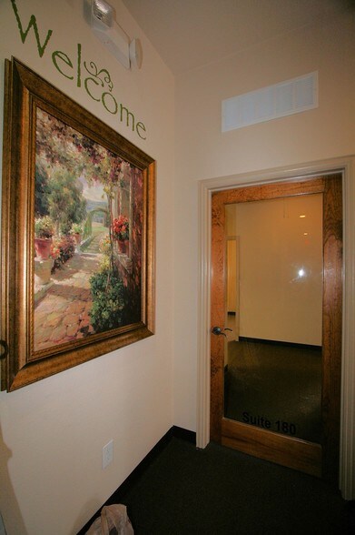 More Photos Of 200 S 14th St, Midlothian Medical For Sale