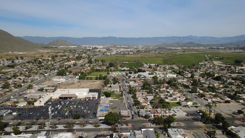 More Photos Of , Jurupa Valley General Retail For Sale