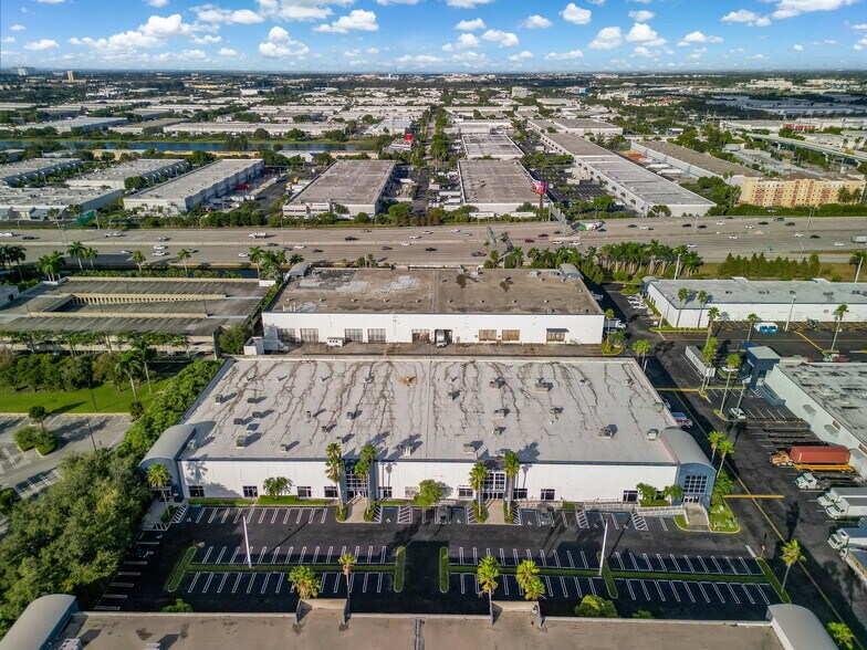 More Photos Of 7620 NW 25th St, Miami Distribution For Sale