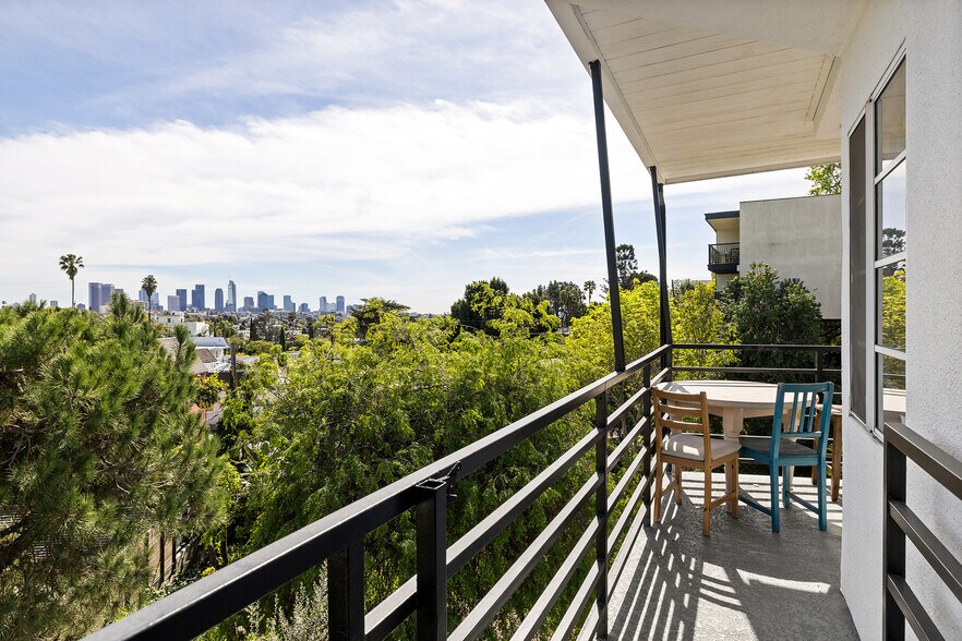 More Photos Of 960 Micheltorena St, Los Angeles Apartments For Sale
