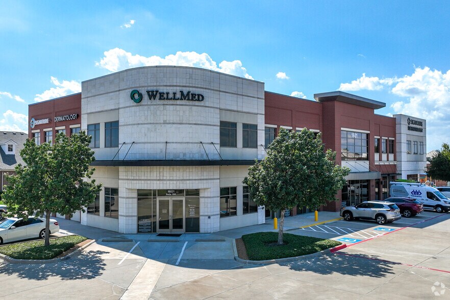 Primary Photo Of 1601 W Hebron Pky, Carrollton Medical For Lease