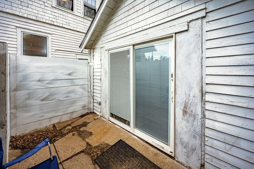More Photos Of 100 E 28th St, Cheyenne Apartments For Sale