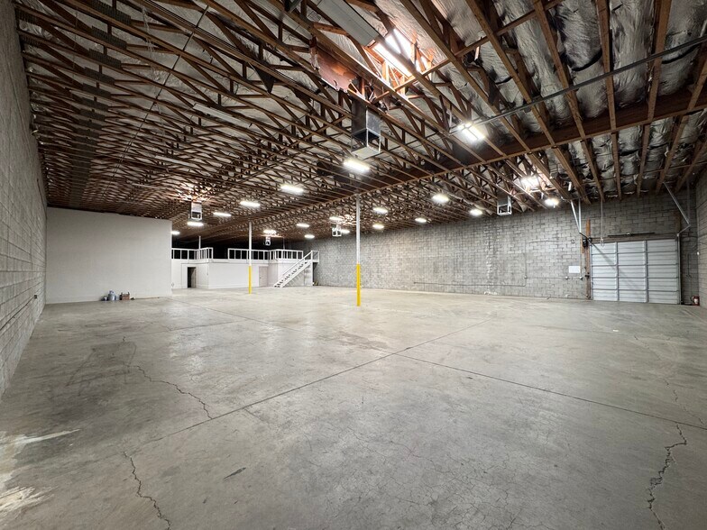 More Photos Of 3745 E Wier Ave, Phoenix Warehouse For Lease