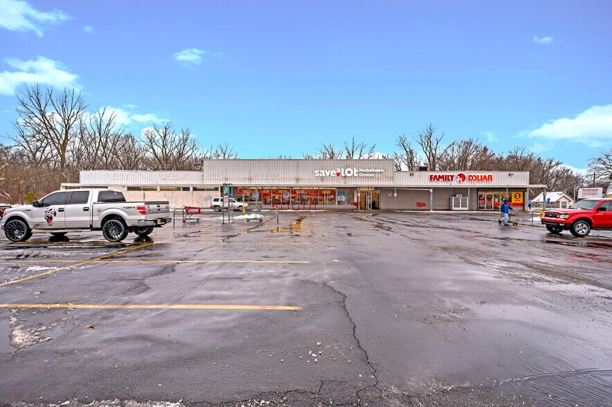 Primary Photo Of 1703 Airport Hwy, Toledo Department Store For Sale