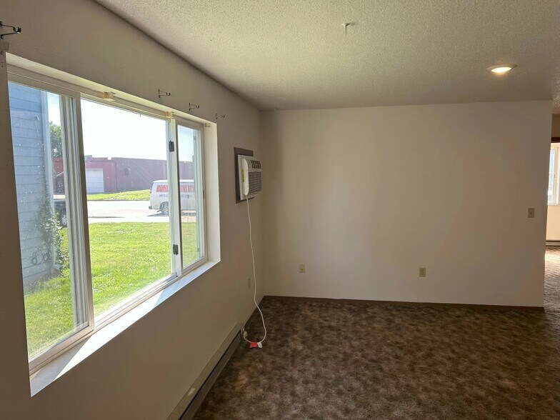 More Photos Of 411-415 S Henry St, Pierre Apartments For Sale