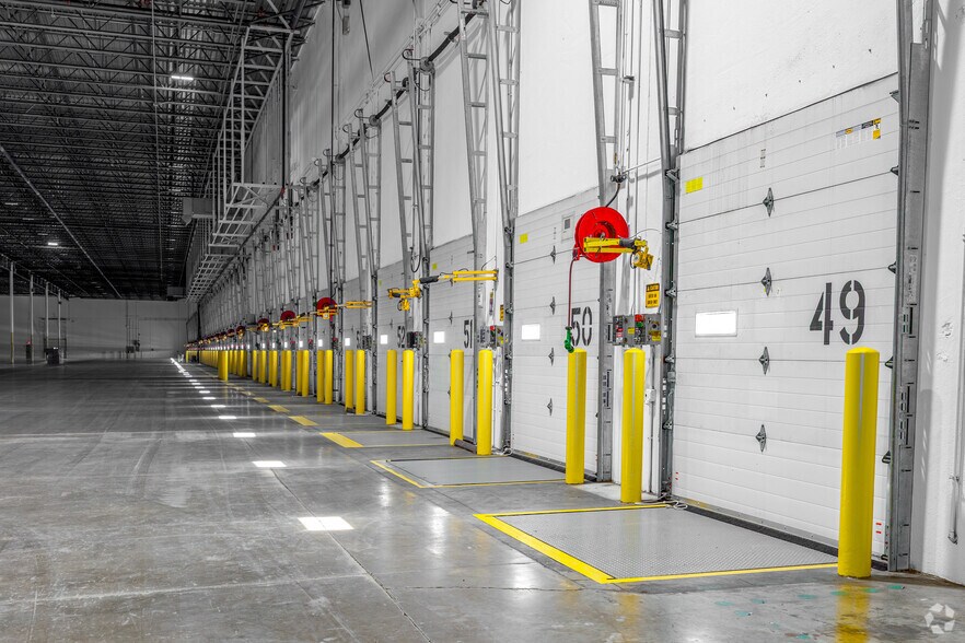 More Photos Of 2380 Sullivan Rd, Aurora Manufacturing For Lease