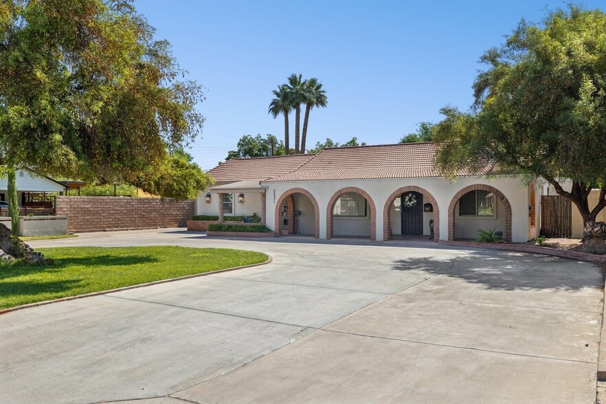 Primary Photo Of 3827 E Oak St, Phoenix Assisted Living For Sale