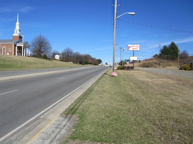 More Photos Of 1021 E Stewart Dr, Galax Land For Sale