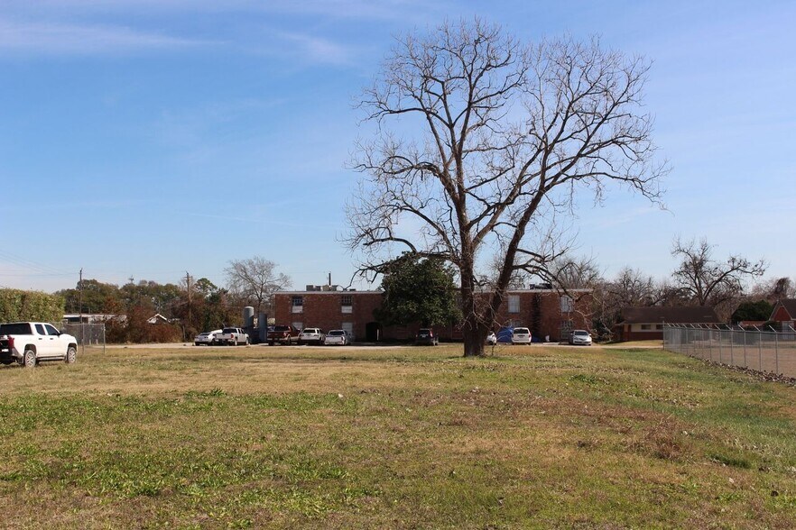 More Photos Of , Houston Multifamily For Sale