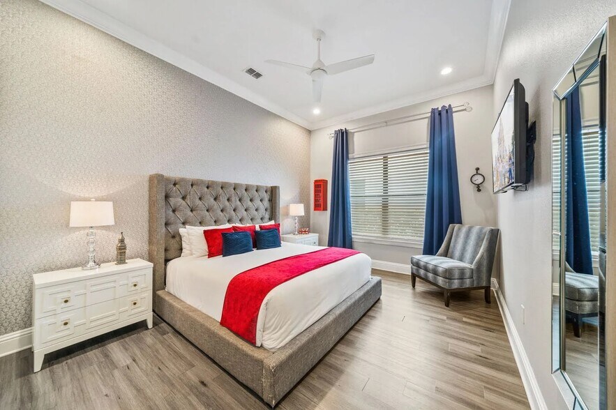 More Photos Of 521 Muirfield Loop, Reunion Specialty For Sale