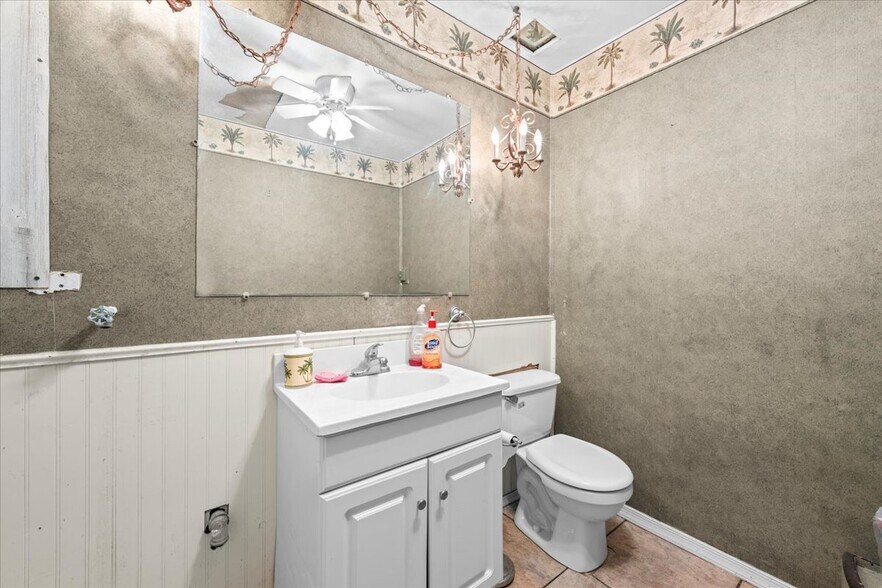 More Photos Of 5812 Missouri Ave, New Port Richey Flex For Sale