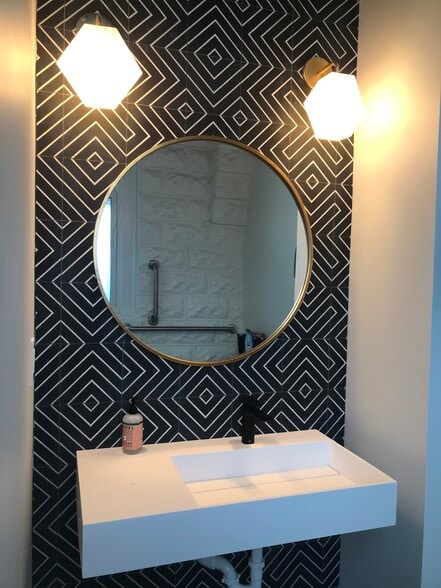 More Photos Of 11615 Main St, Louisville Freestanding For Sale