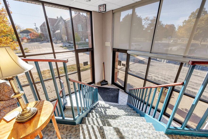 More Photos Of 414 S Jefferson St, Green Bay Office For Sale
