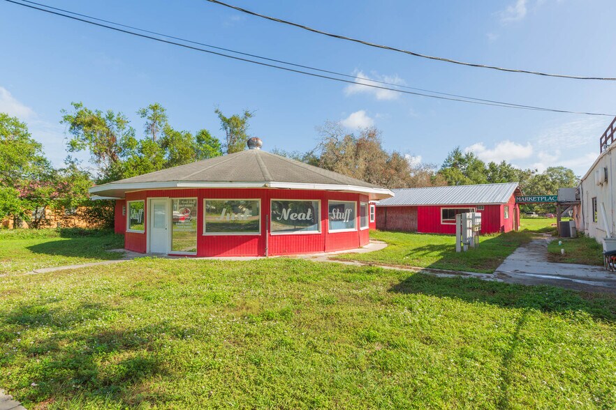 More Photos Of 4024 Paul S Buchman Hwy, Zephyrhills Restaurant For Sale