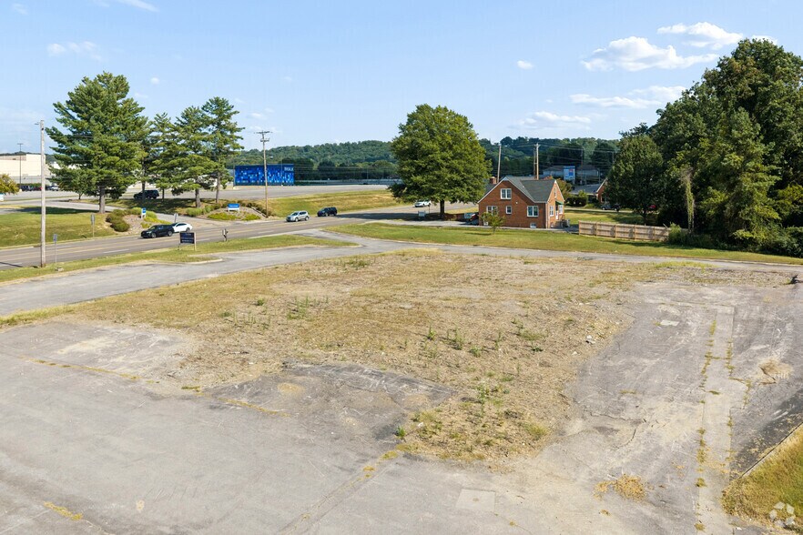 More Photos Of 2060 Fort Henry Dr, Kingsport Land For Lease