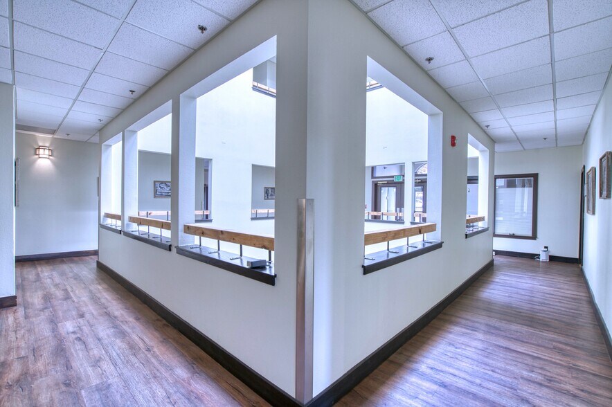 More Photos Of 400 E Simpson St, Lafayette Office For Lease