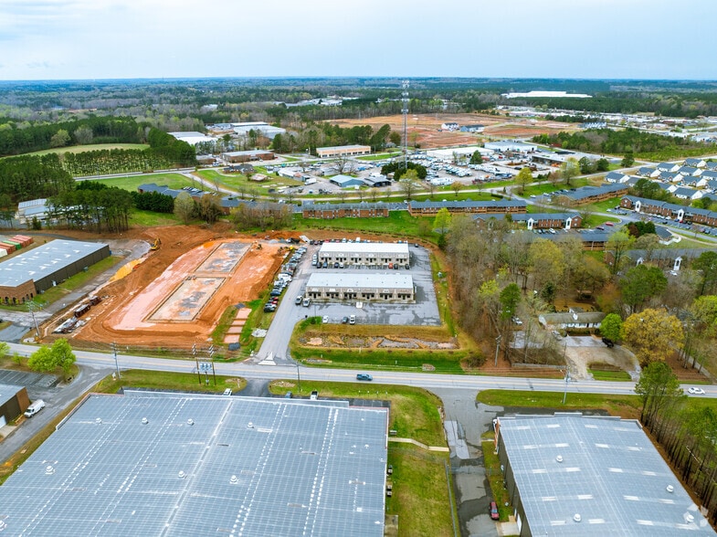 More Photos Of 395-397 Park Ave, Youngsville Industrial For Lease