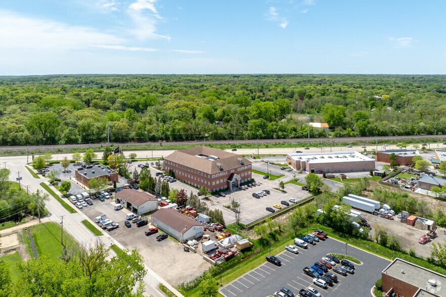 More Photos Of 912 Northwest Hwy, Fox River Grove Medical For Sale