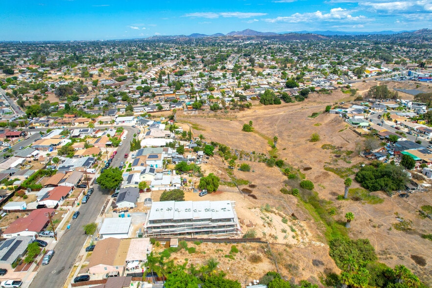 More Photos Of 827 Jacumba St, San Diego Land For Sale
