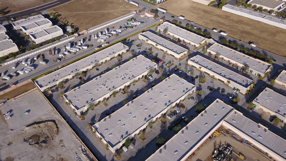 More Photos Of 41735 Elm St, Murrieta Warehouse For Lease