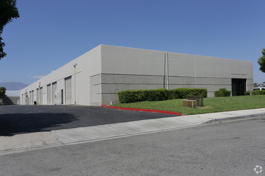 More Photos Of 4433-4477 Holt Blvd, Montclair Unknown For Lease