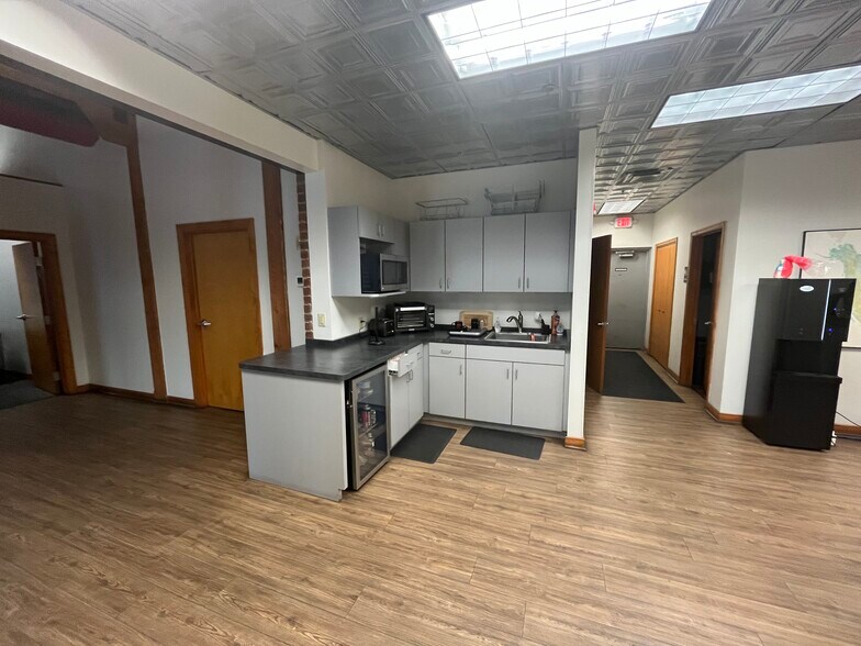 More Photos Of 9500 Burge Ave, Richmond Manufacturing For Lease