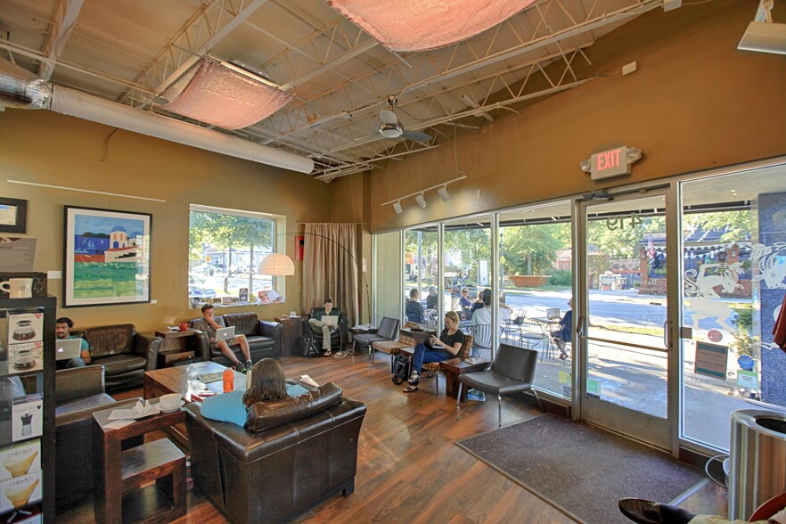 More Photos Of 431 W Ponce de Leon Ave, Decatur Storefront Retail Office For Lease