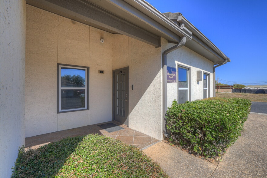 More Photos Of 3 Commercial Pl, Schertz Office For Lease