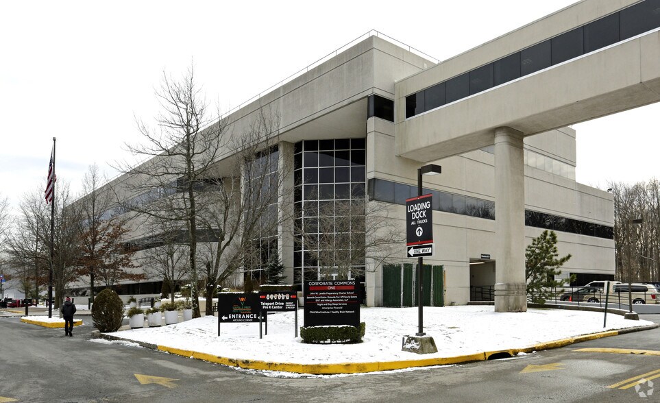 Primary Photo Of 1 Teleport Dr, Staten Island Office For Lease