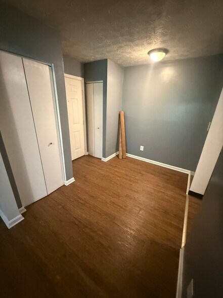 More Photos Of 77 Quail Holw, Inez Apartments For Sale